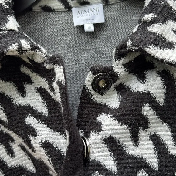 Armani Collezioni size 10 wool blend cardigan (blazer)! - Picture 5 of 8